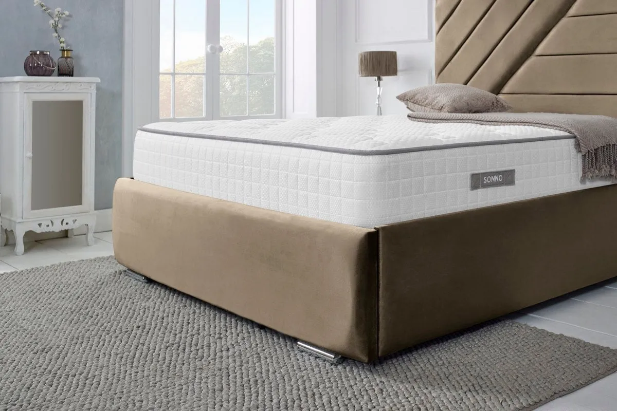 Chicago Upholstered Bed