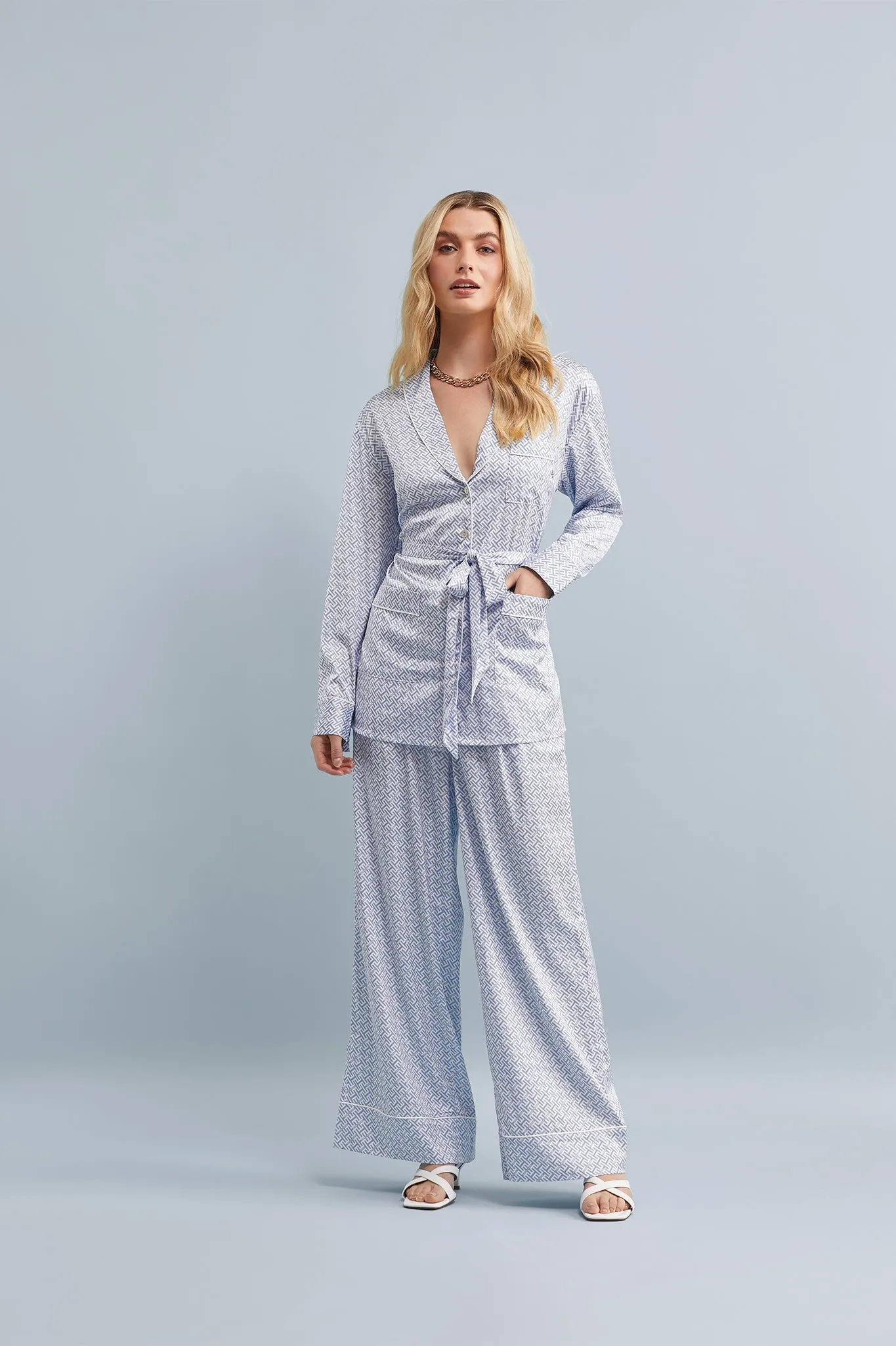 Halston x Homebodii Cleveland Lounge Pyjama Set - Eggshell Blue HH Print