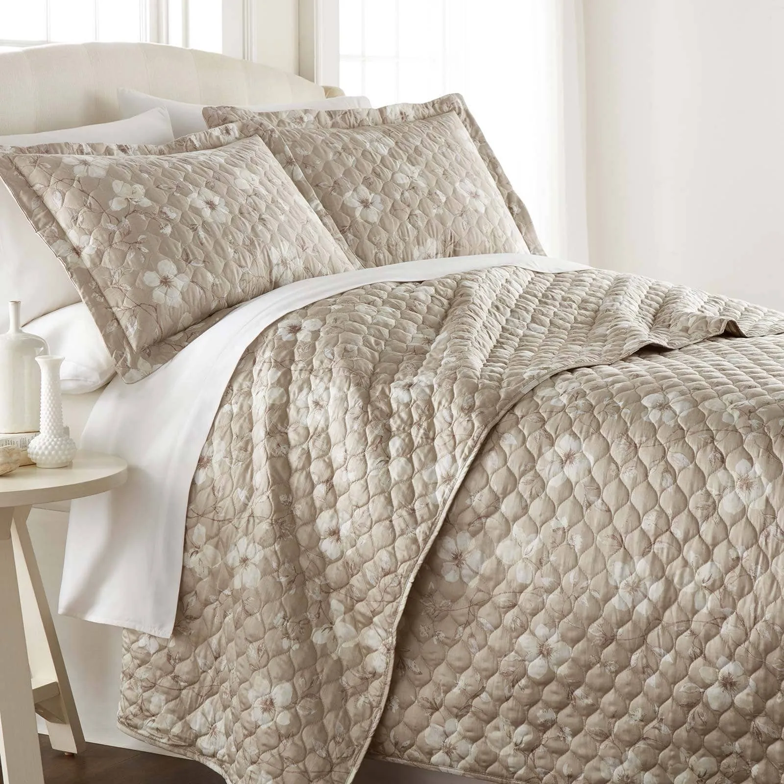 Mystic Garden Quilt Set