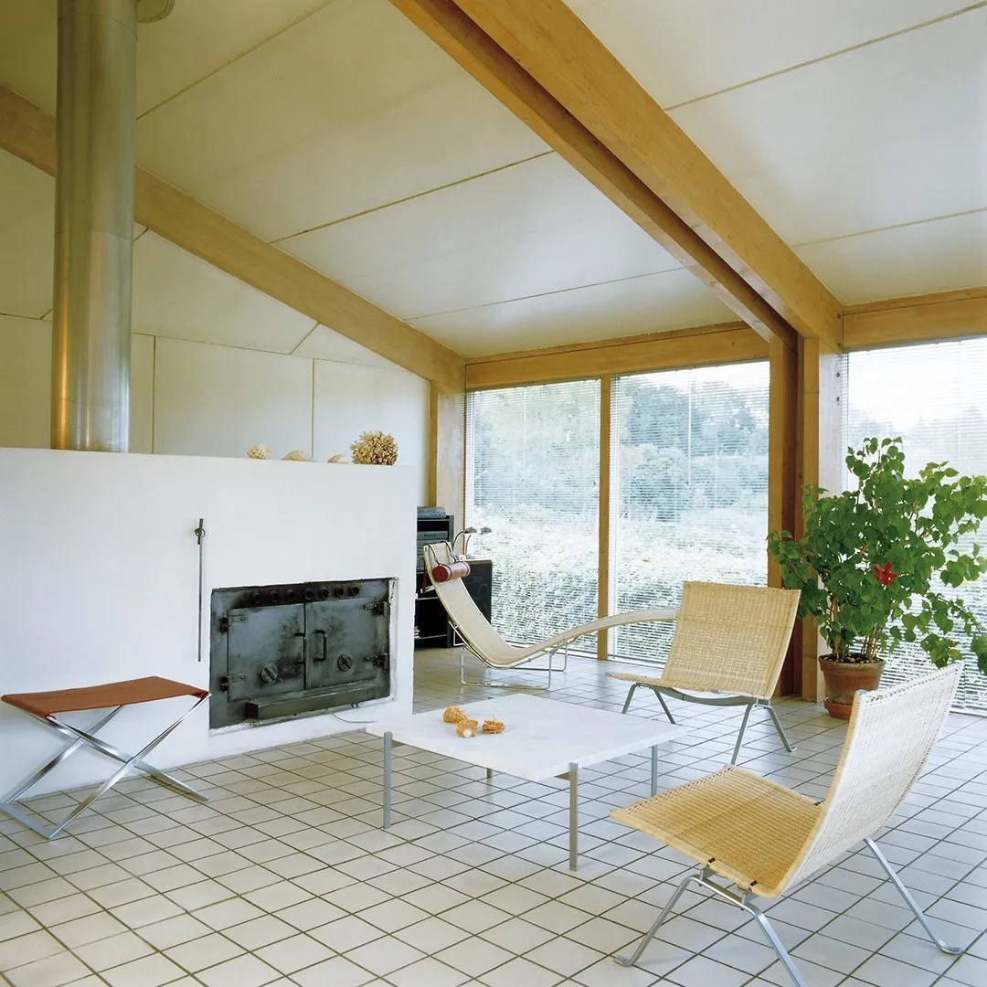 PK24 Lounge Chair - Wicker
