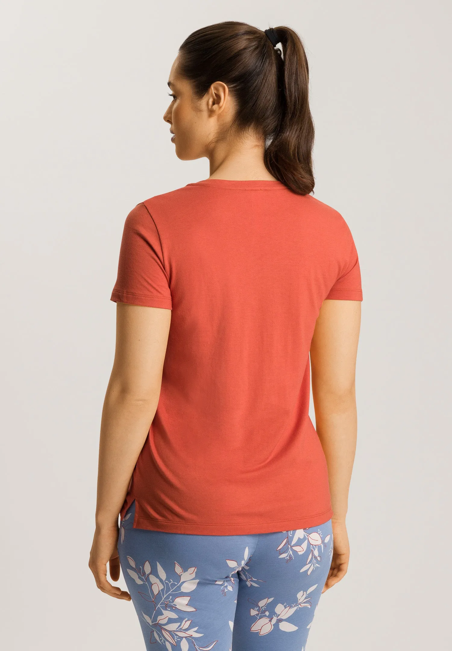 Sleep And Lounge Relaxed V-Neck T-Shirt | Ripe Apple 74842-2293