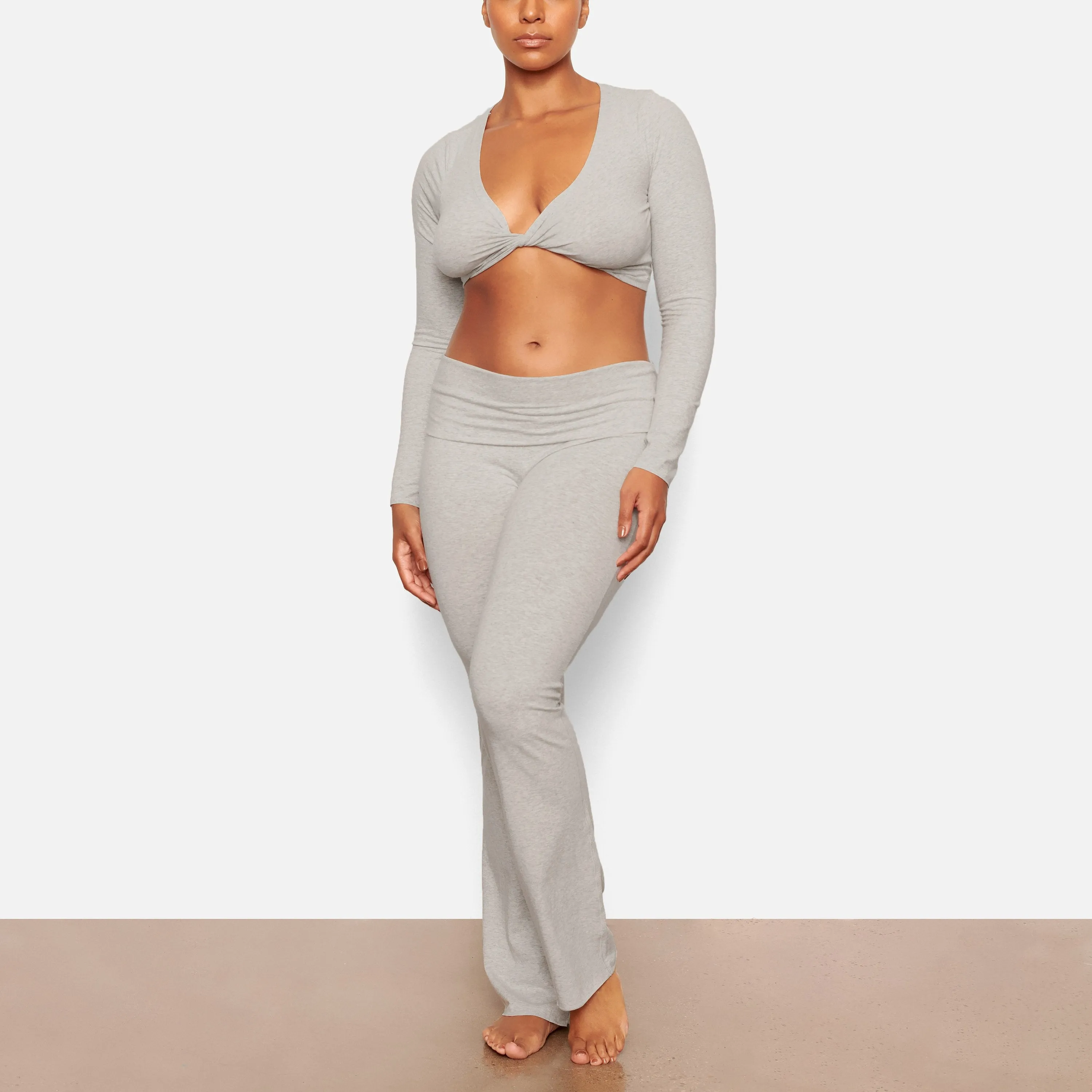 TWIST LONG SLEEVE TOP | LIGHT HEATHER GREY